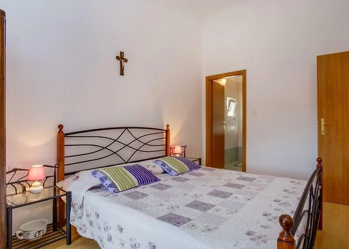 In - Insel Cres 37906 Apartman *