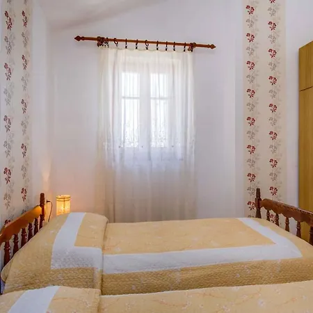 In - Insel Cres 37906 *