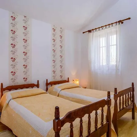 In - Insel Cres 37906 * Štivan